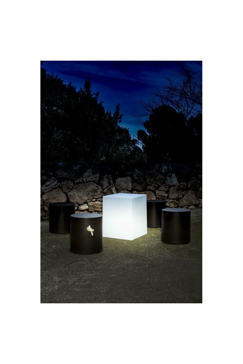 LUMCB020SSNW_cuby_white.jpg