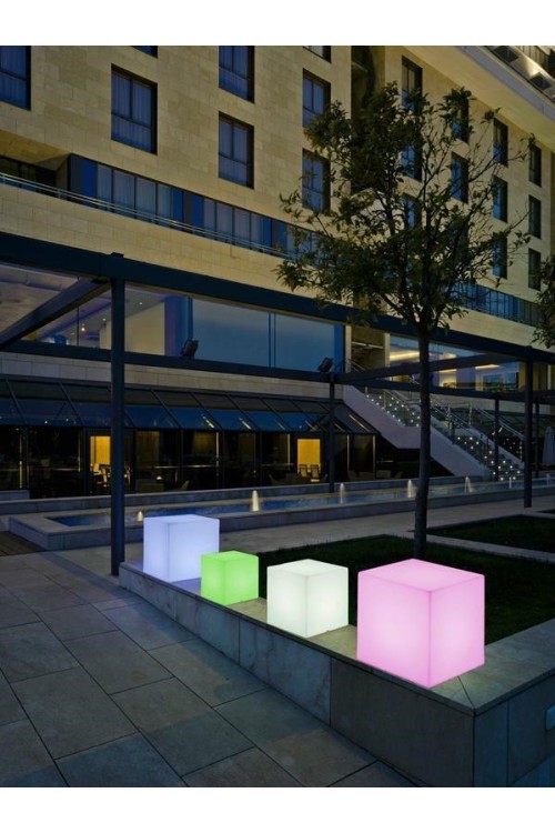 LUMCB032SSNW_cuby_solar.jpg