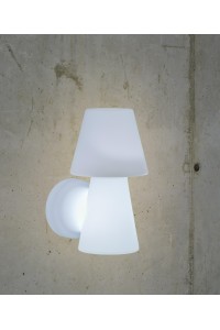 LUMLL035OPNW_lola_wall2.jpg