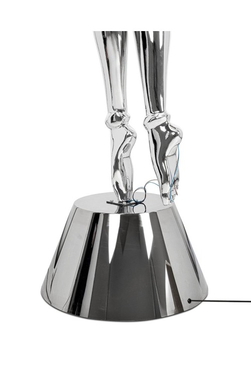 MSE1501100513_cyber_woman_stand_6.jpg