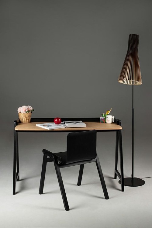 KH010100933_compas_black_10.jpg